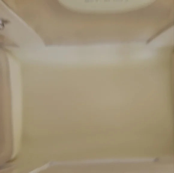 EUC Gucci Cream Tote Bag - Picture 13 of 14